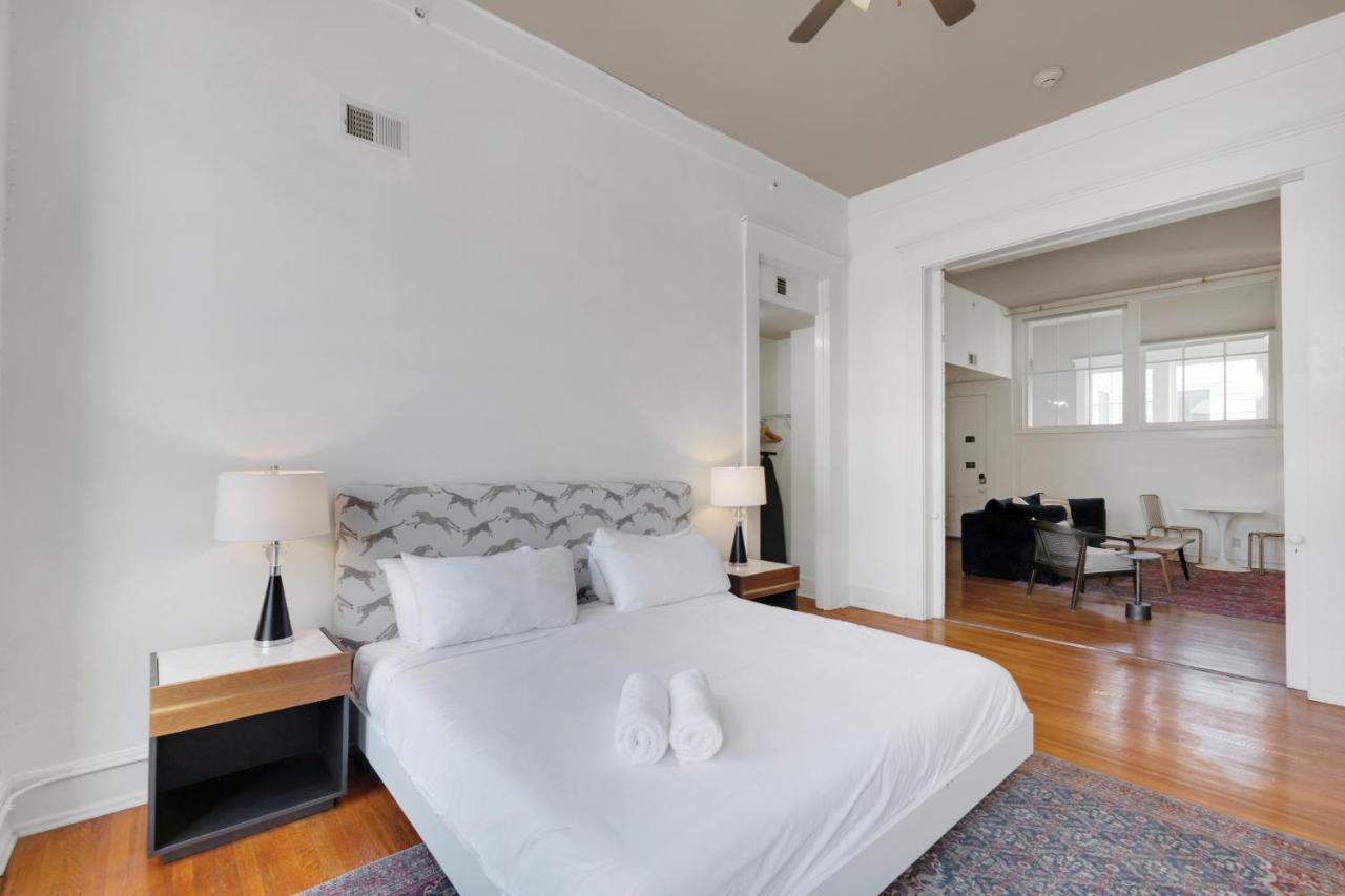 Apartment With King Bed In Downtown Луїсвілл Екстер'єр фото